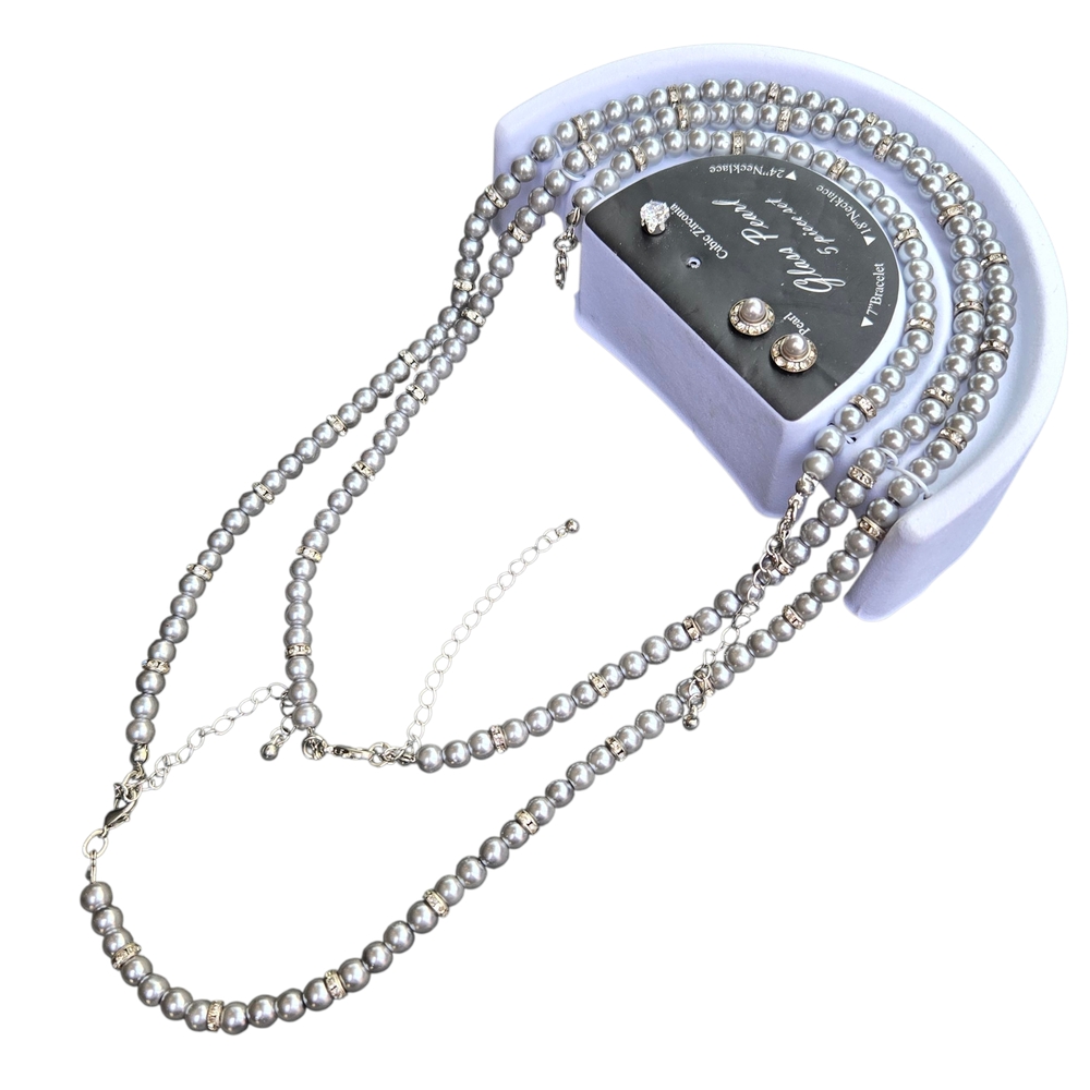 Sophisticated Silver-Tone Glass Pearl Necklace Set Necklace Bracelet & Earrings - Picture 6 of 6